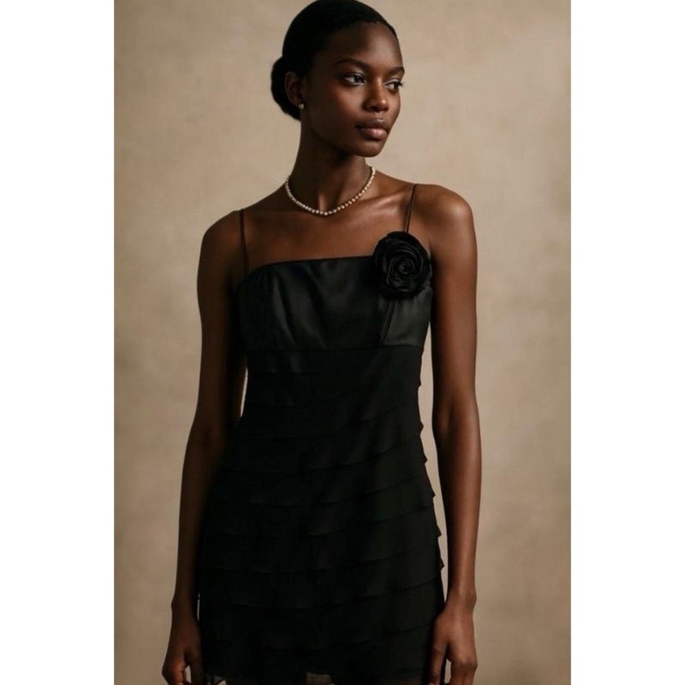 (A4) White House Black Market Black Tiered Rosette Cocktail Dress Size 10 LBD